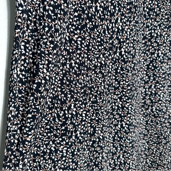 Black and White Floral Maxi Skirt - Picture 5 of 6